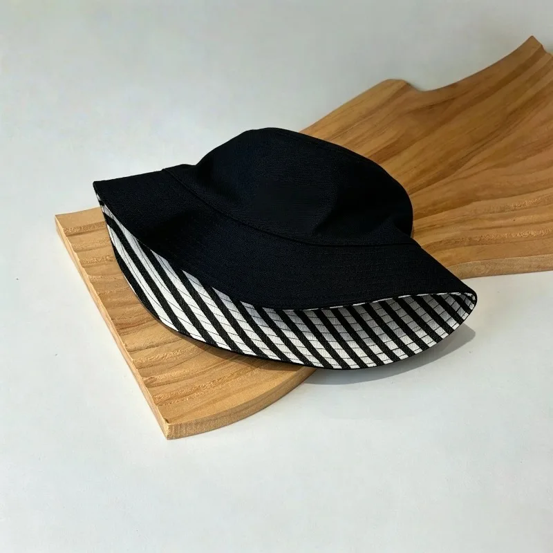 2026년 신제품, 줄무늬 자수 장식의 양면 버킷햇,  - Bucket Hat Embroidered 리뷰 및 가격
