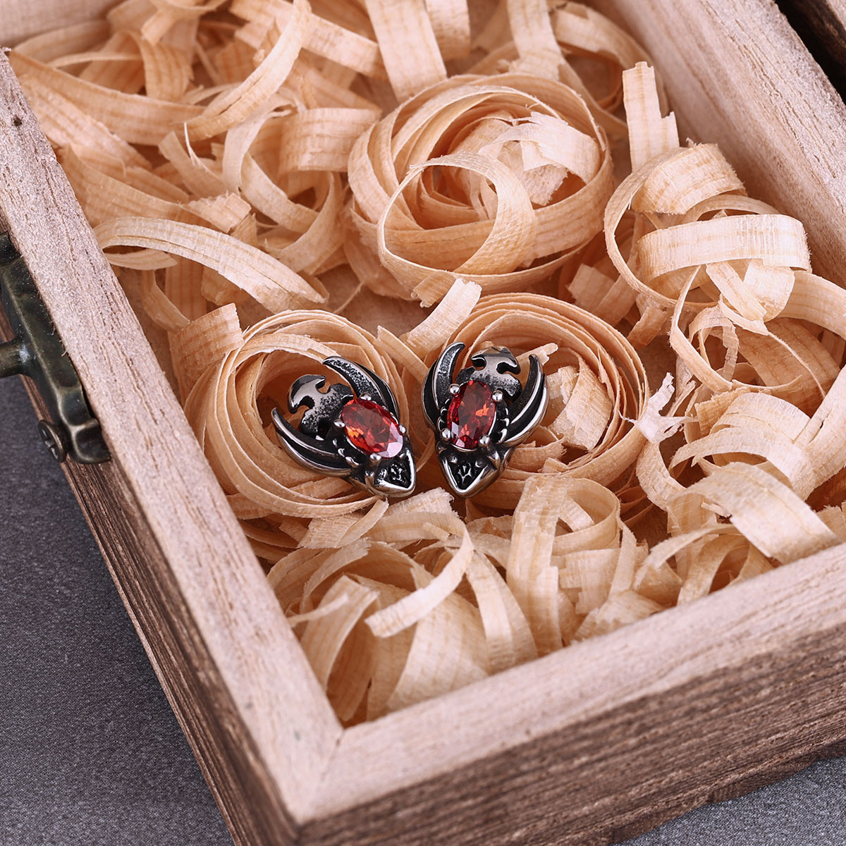 남녀공용 맞춤형 무당 벌레 패션 스테인레스 스틸 귀걸이 - Street Fashion Earrings 리뷰 및 가격